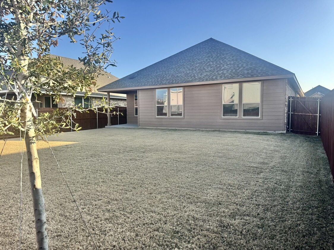 Building Photo - 1208 Marsha Ln