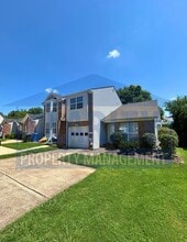 Building Photo - 6673 Hickory Trace Cir