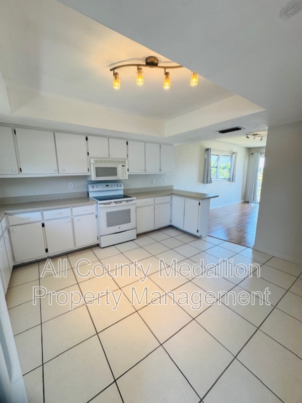 Building Photo - 5917 Littlestone Ct