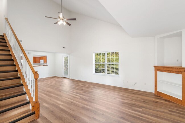 Building Photo - 1721-1723-1723 Juniper Dr