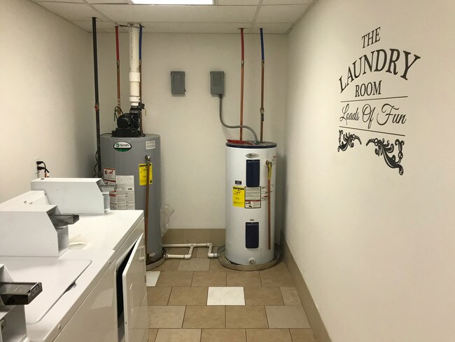 Foto del edificio - 560 67th St