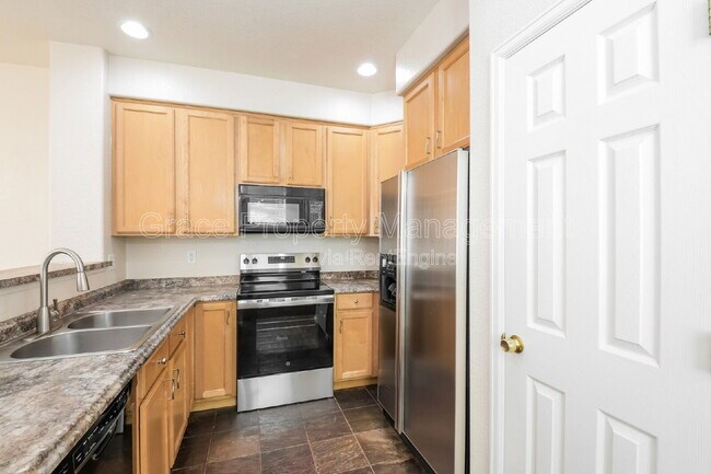 Foto del edificio - 2241 E 128th Ave