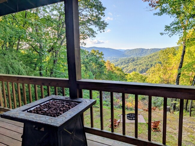 Building Photo - 54 Teaberry Ln