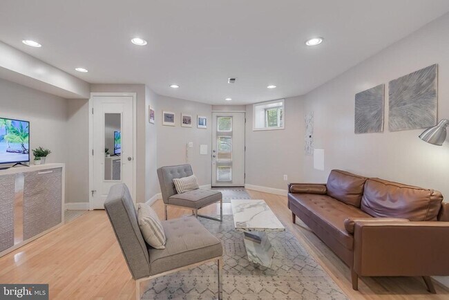 Foto del edificio - 26 T St NE