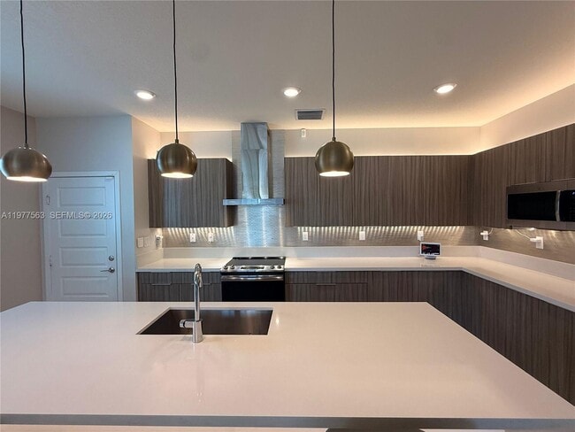 Foto del edificio - 4900 NW 83rd Path