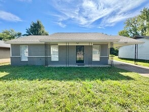 Building Photo - 5168 Corkwood Dr