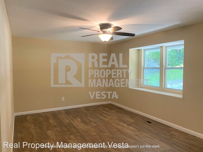 Building Photo - 3 br, 1.5 bath House - 3137 Masseyville Rd.