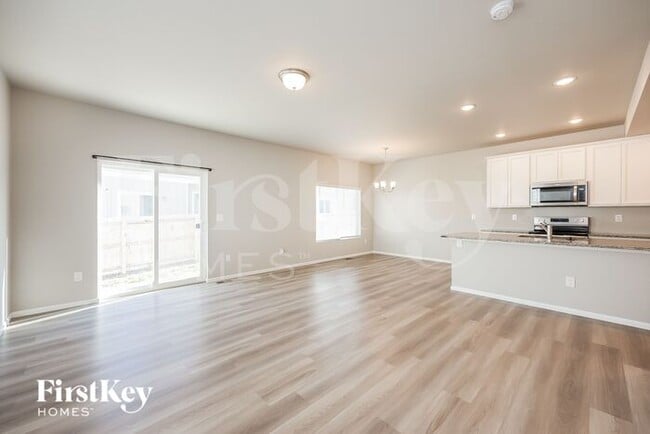 Building Photo - 11132 Murrelet Dr