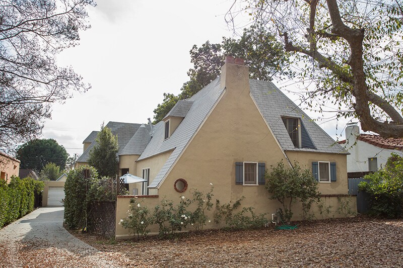Primary Photo - 2086 E Washington Blvd