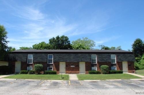 Foto principal - 715 White Oak Dr
