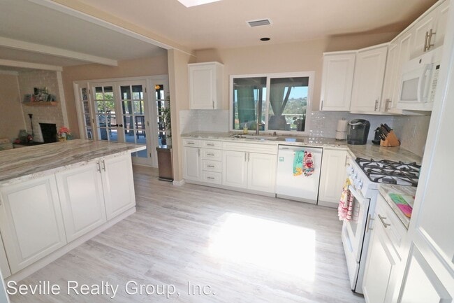 Building Photo - 3 br, 2 bath House - 4047 Bonita View Drive