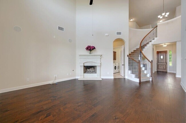 Building Photo - 3811 Ashbury Rd