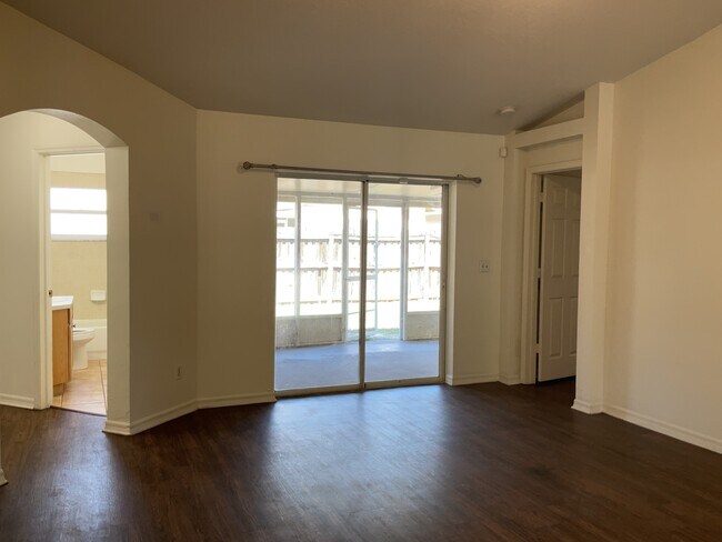 Building Photo - 4702 Dragon Tail Court