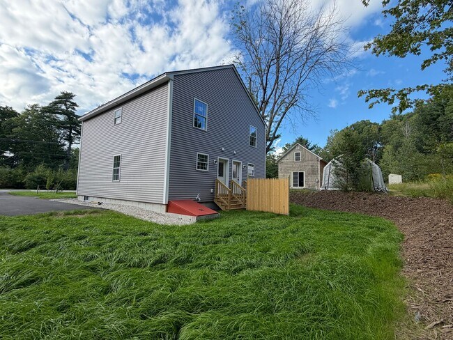Building Photo - 181-183 Industrial Way