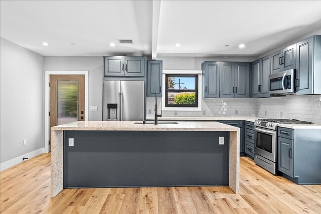 Foto del edificio - 1182 West Blvd