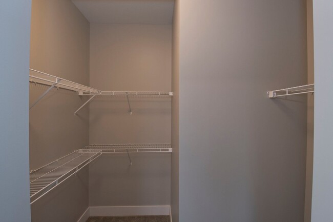 Building Photo - Richard Terrace | Two Bedroom Two Bathroom