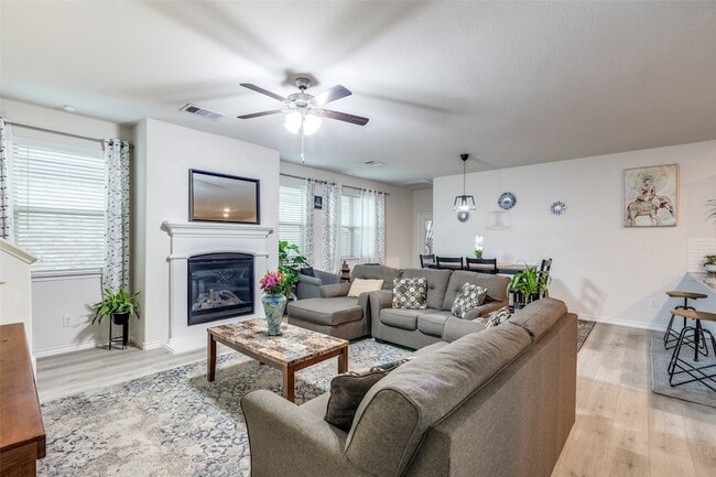 Foto del edificio - 1604 Babb Ln