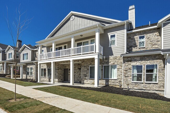 Foto del edificio - 5667 Island Ridge Dr