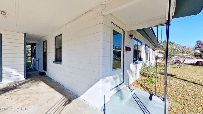 Building Photo - 1728 Lawson Rd