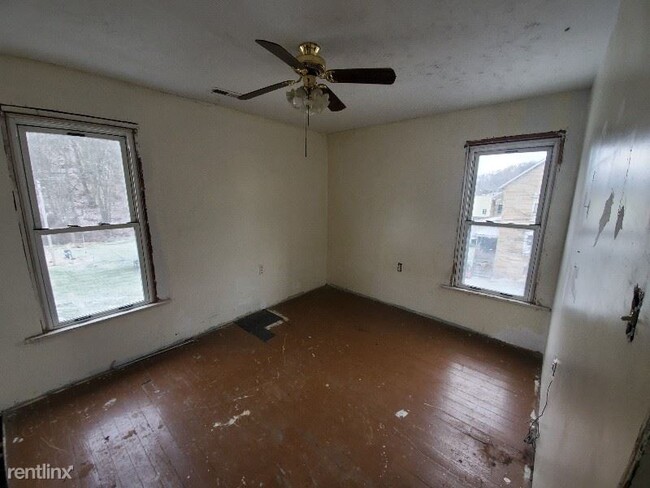 Foto del edificio - 4 br, 1 bath House - 132 Pennsylvania Ave ...