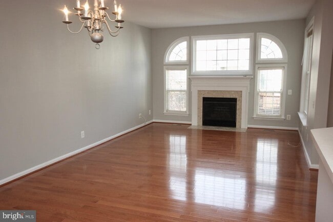 Building Photo - 13412 Midnight Blue Pl