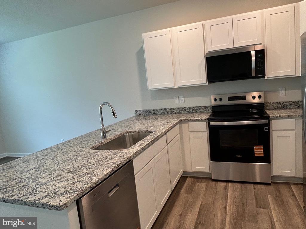 Foto principal - 135 Rae Ct
