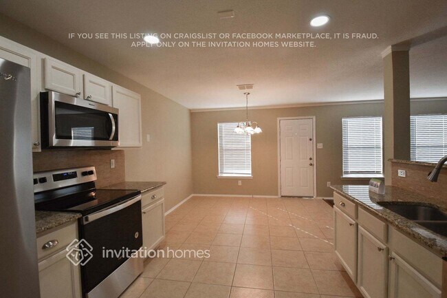 Building Photo - 1676 Wildrose Dr