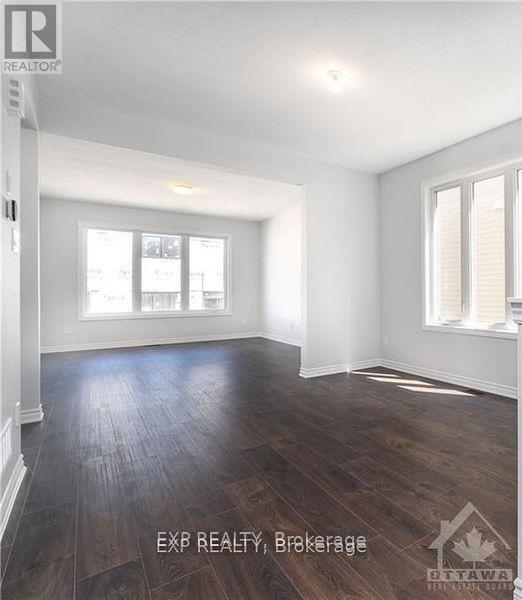 Building Photo - 14 Racemose St