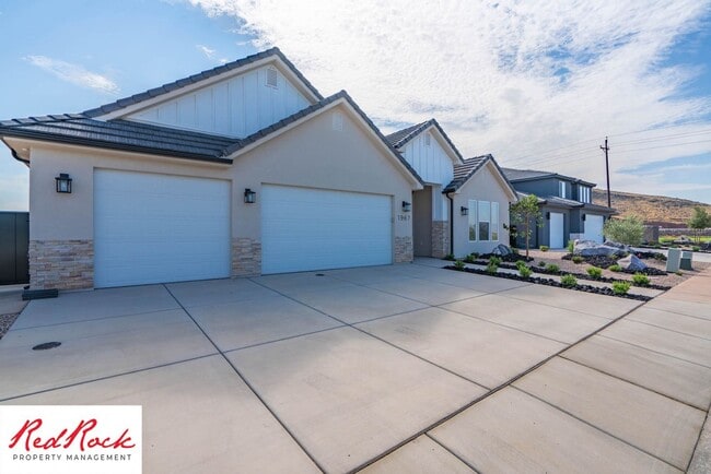 Foto del edificio - Beautiful 4-Bedroom 2.5 Bath with a 3 Car ...