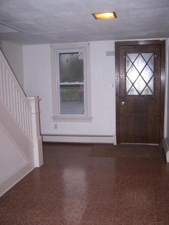 Building Photo - 223 Linden Avenue