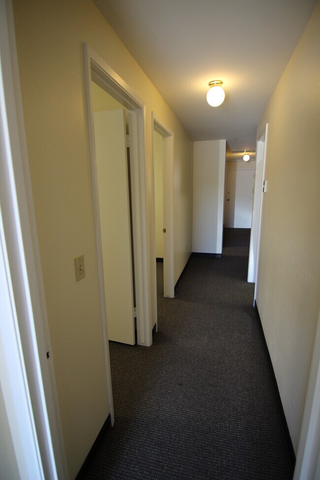 Building Photo - 4305 El Camino Real