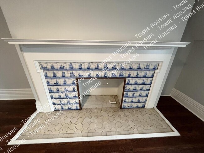 Building Photo - 479 Delaware Ave