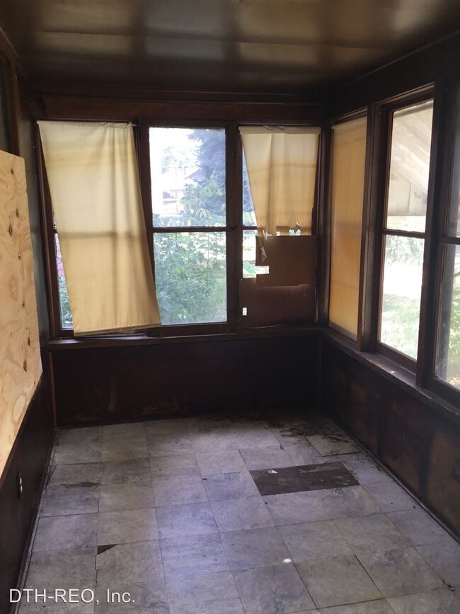 Foto del edificio - 2 br, 1 bath House - 450 South Ave SE
