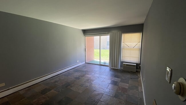 Building Photo - 605 N Wolf Rd