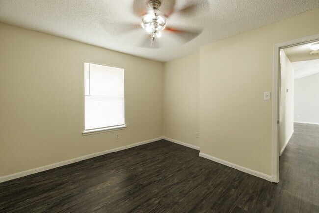 Building Photo - For Lease