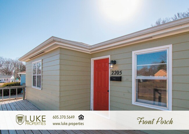 Foto del edificio - 2205 E 7th St