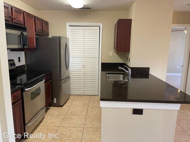 Building Photo - 1 br, 1 bath House - 14890 Pleasant Bay Ln...
