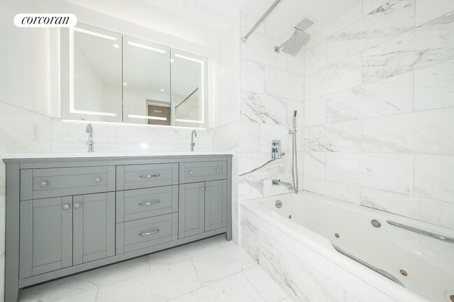 Foto del edificio - 721-725 5th Ave