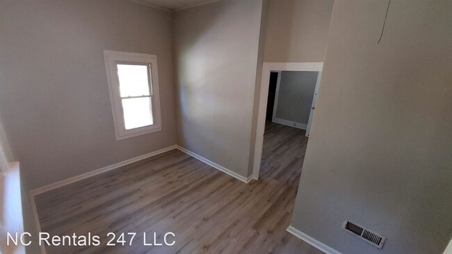 Building Photo - 3 br, 2 bath House - 714 Dillard St