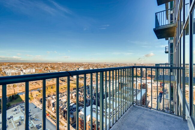 Foto del edificio - 1700 Bassett St