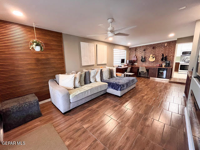 Foto del edificio - 1817 Ed White Way