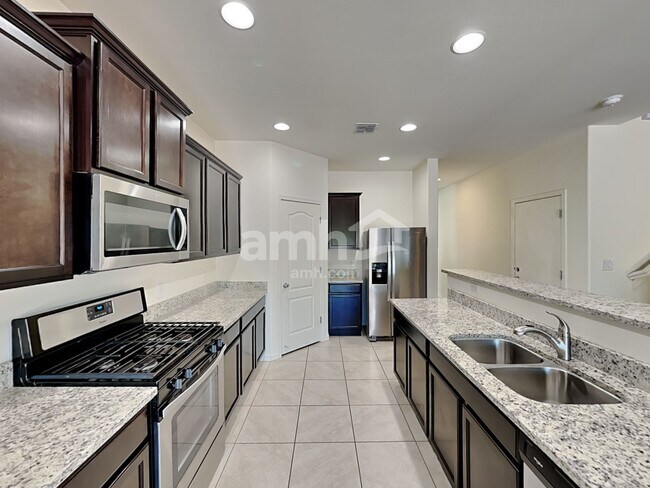 Foto del edificio - 11754 W Vanderbilt Farms Way