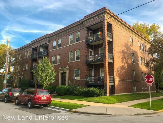 Building Photo - 2505 E Park Pl