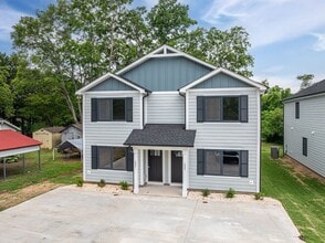 Building Photo - 12 Catawba Ave