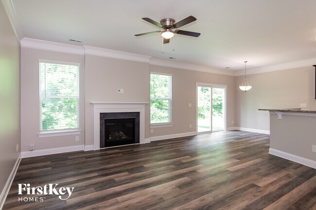 Foto del edificio - 3611 Alamito Ln