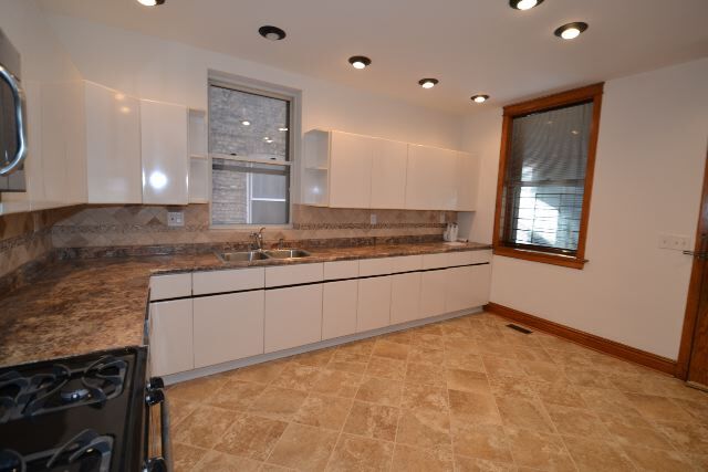 Foto del edificio - 4118 N Ashland Ave