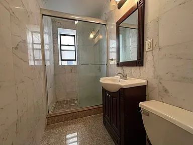 Foto del edificio - Beautiful One bedroom Only two blocks away from the #7 train Station