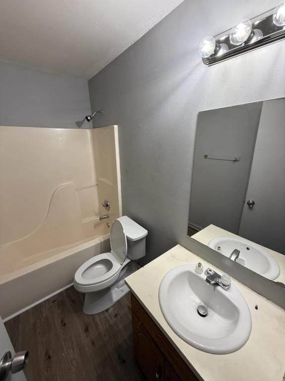 Foto principal - 300 4th St
