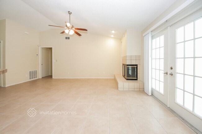 Building Photo - 7204 Lake Marsha Dr