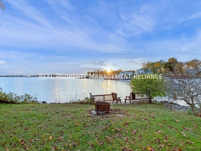 Photo - 19 Bayview Ave House